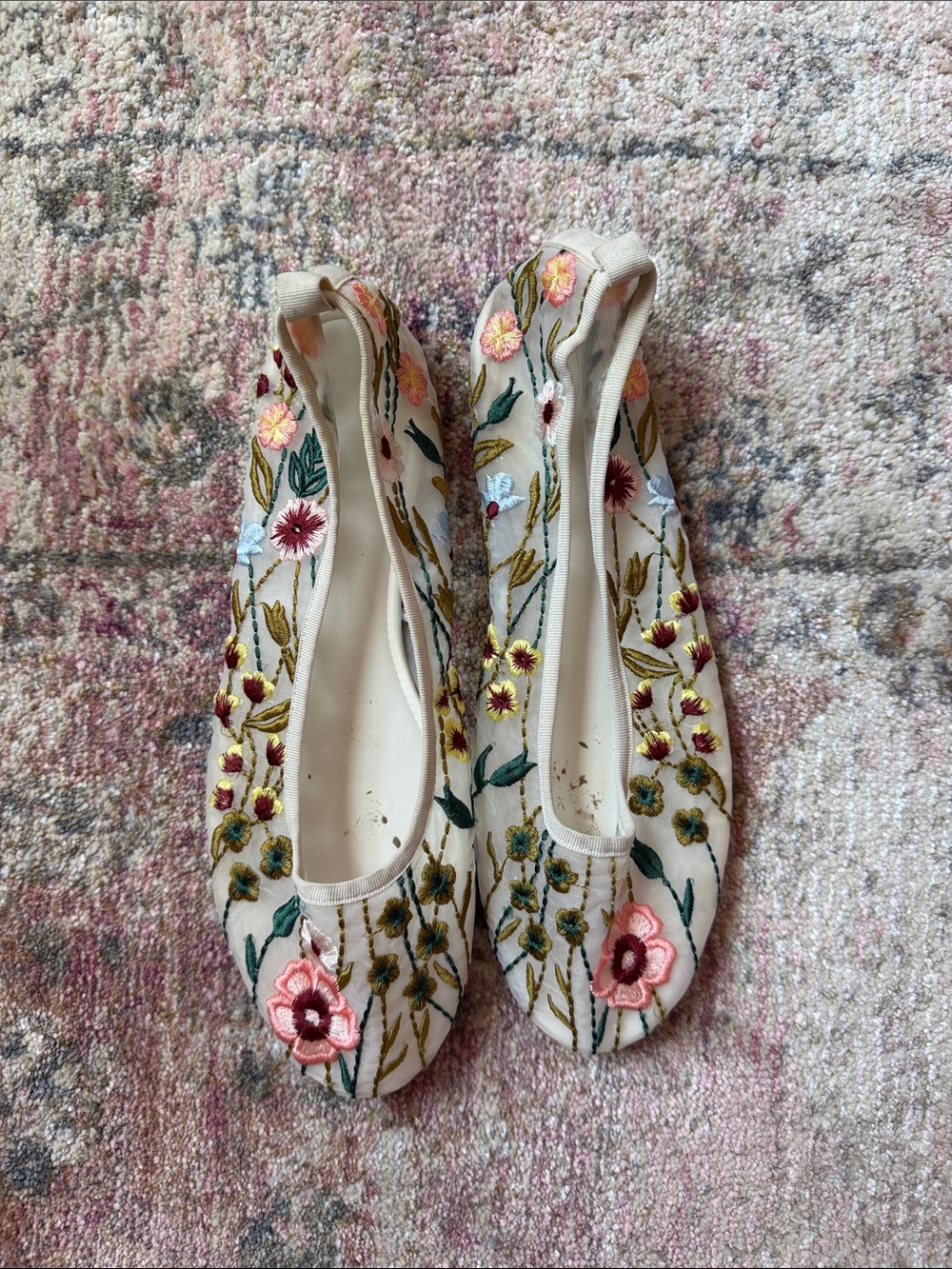 ZARA floral embroidered flats 39
